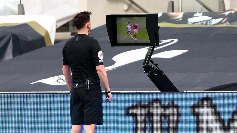Công nghệ VAR trong đá Penalty